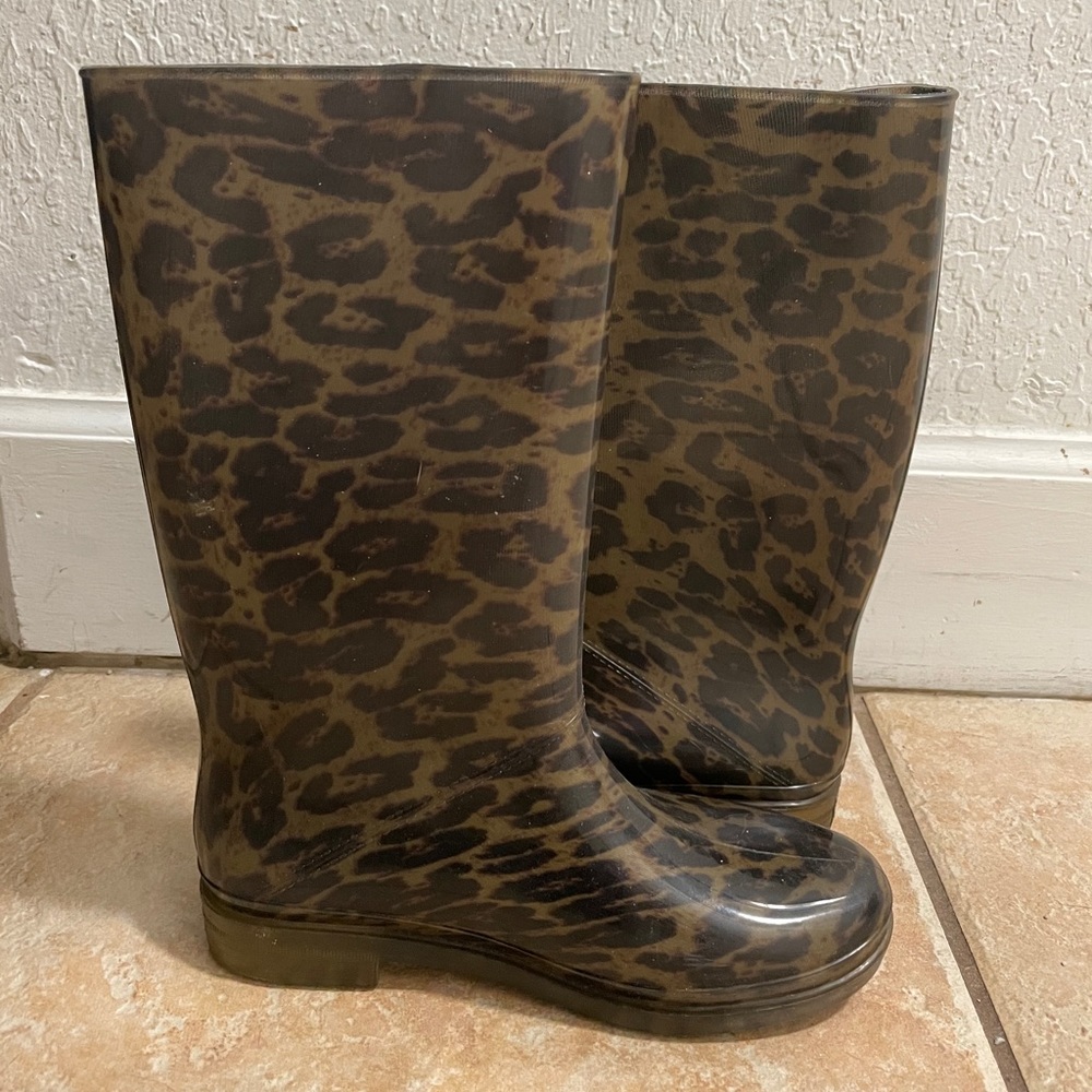 Stuart Weitzman Leopard Print Rain Boots (Small)